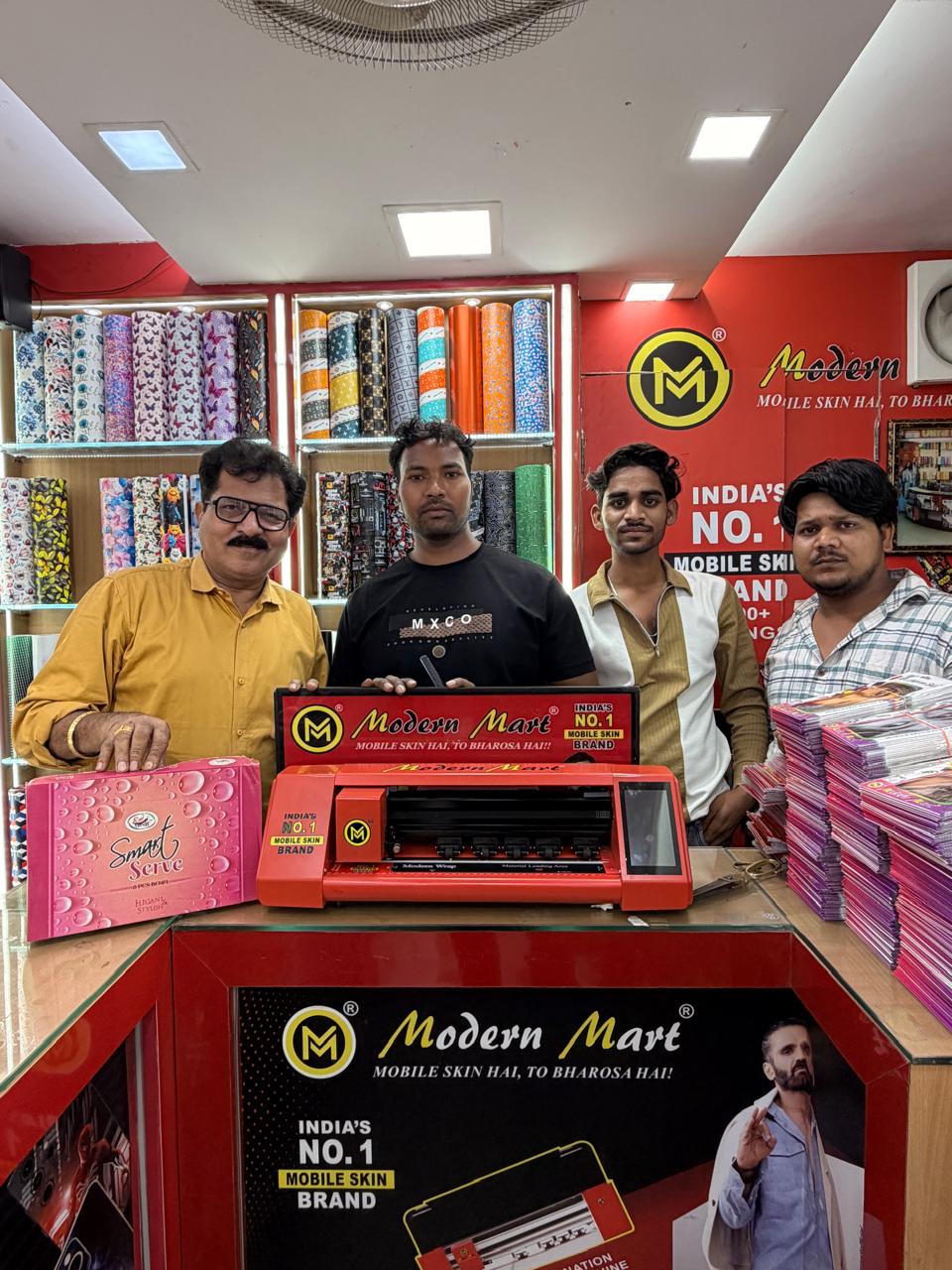 Modern Mart dealer from Delhi earning extra income with skin cutting